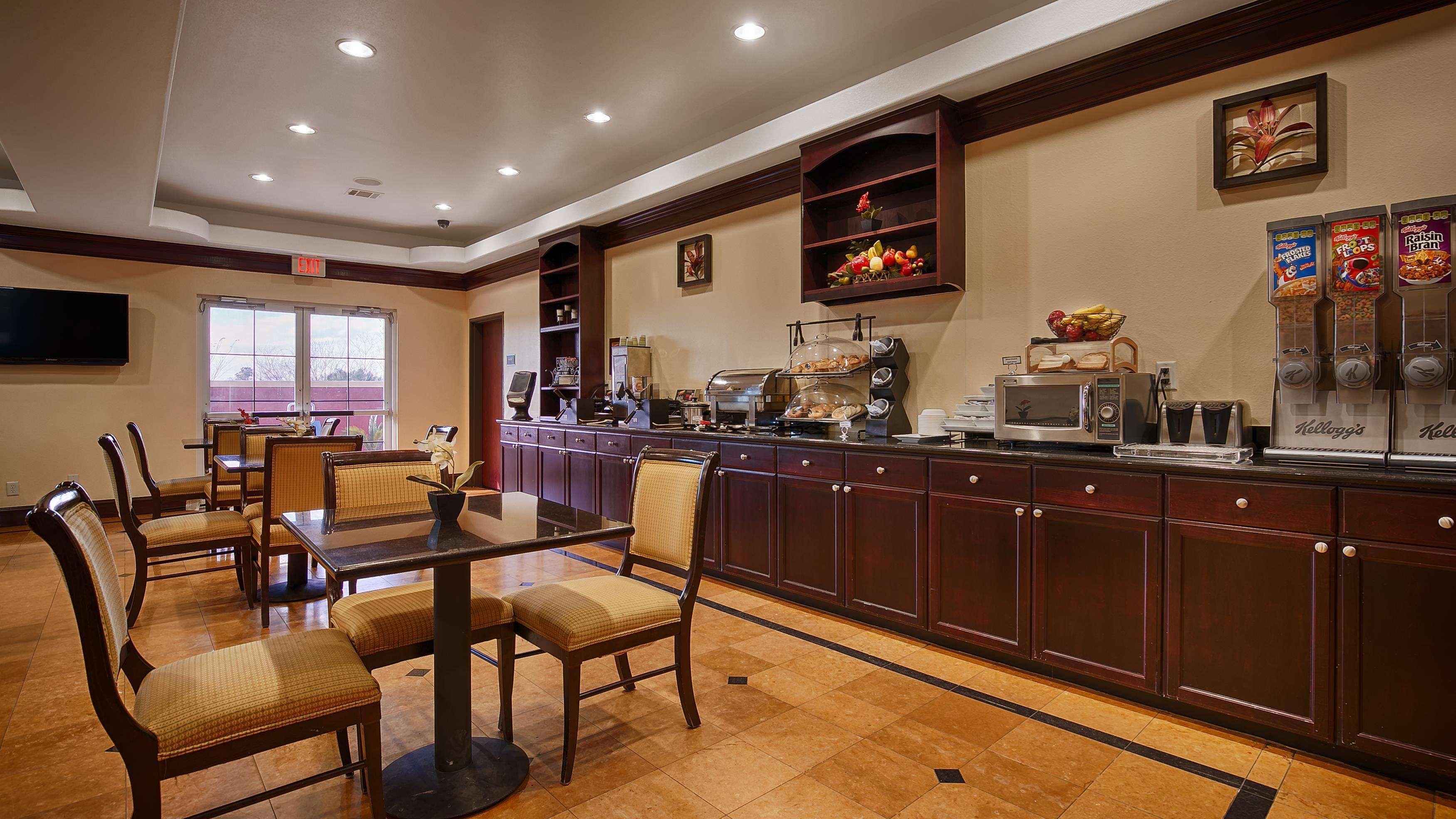 Best Western Plus Manvel Экстерьер фото